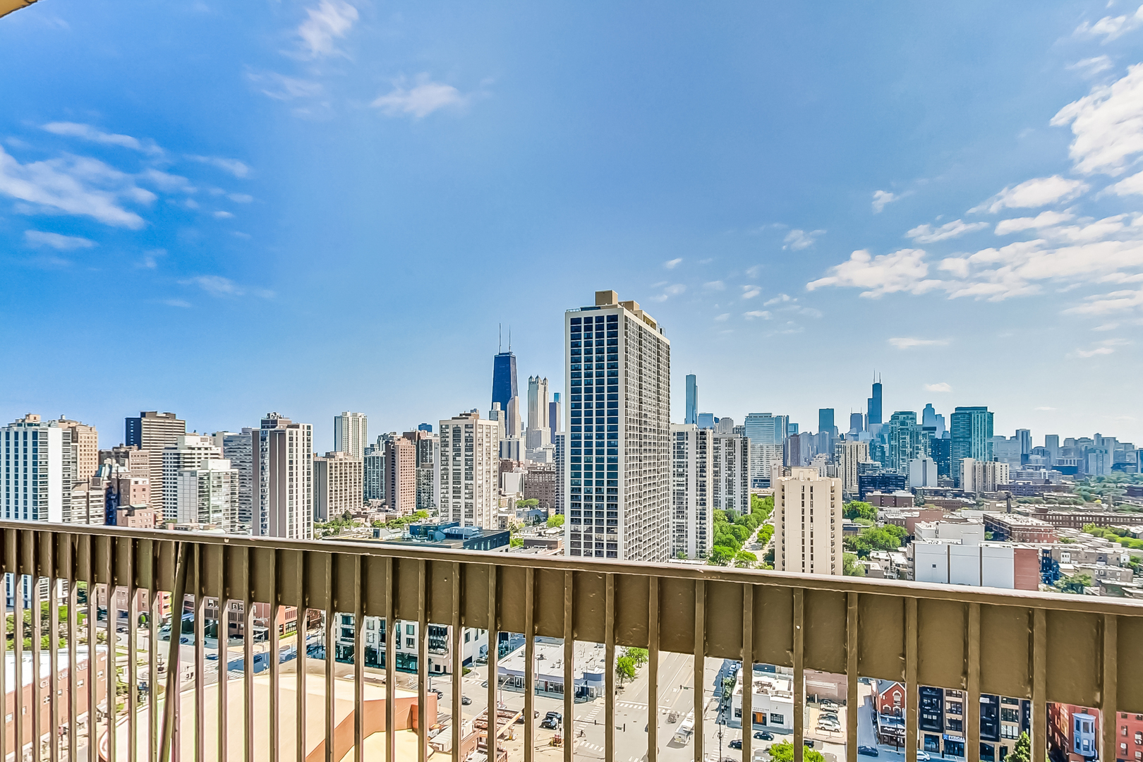 1660 N La Salle Drive Unit: 2402