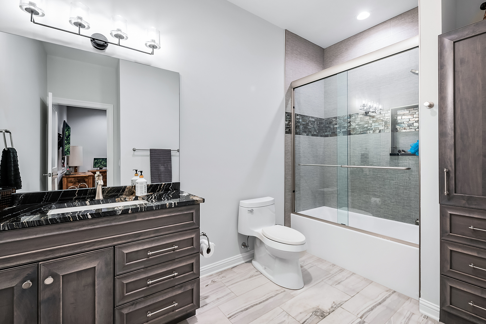 425 W Madison Avenue