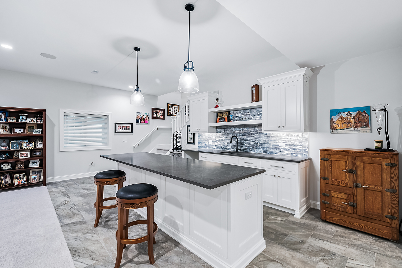 425 W Madison Avenue