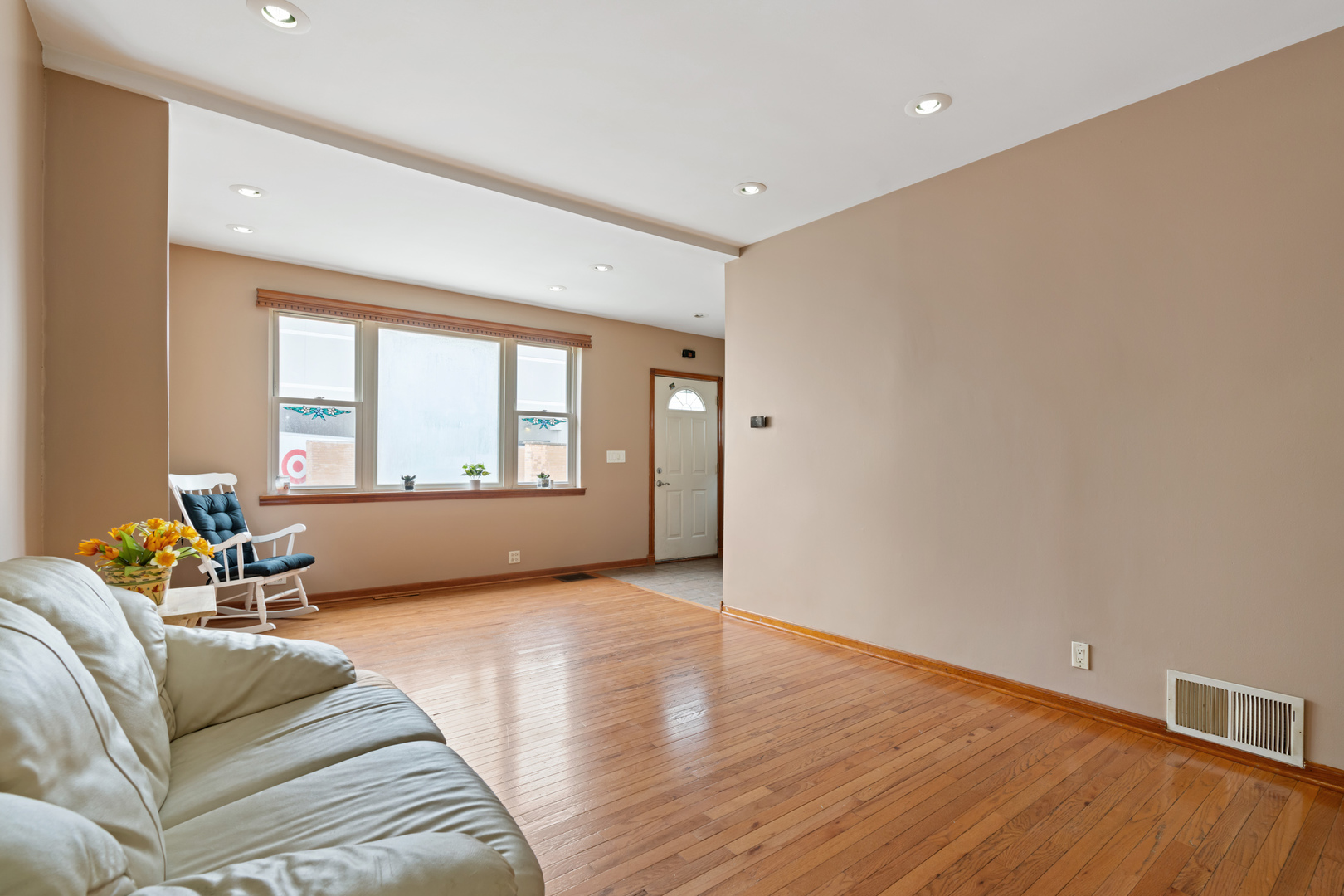 4010 N Octavia Avenue