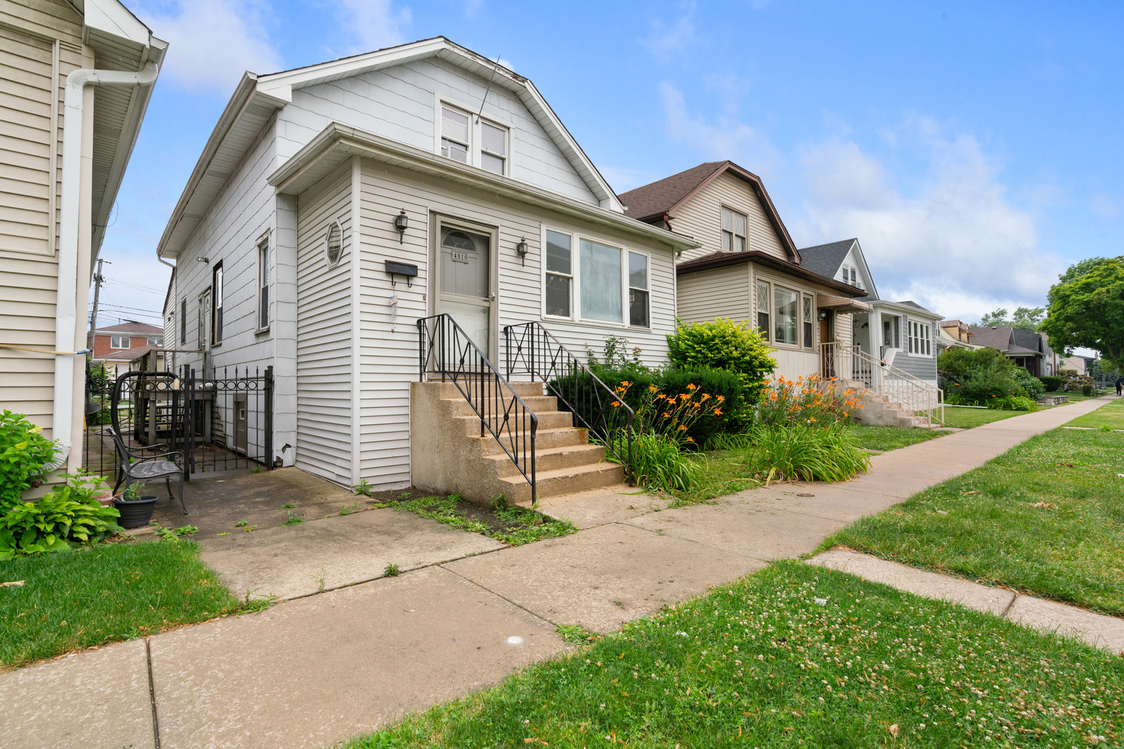 4010 N Octavia Avenue