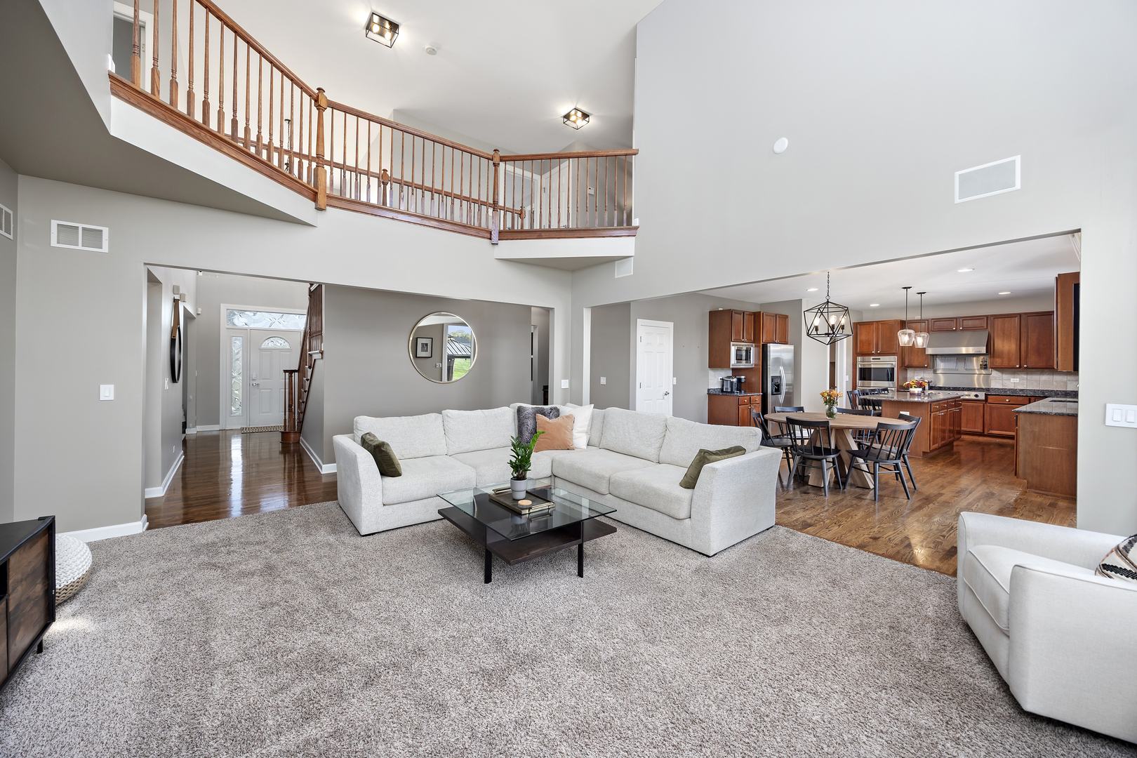 2 Hawthorn Grove Circle