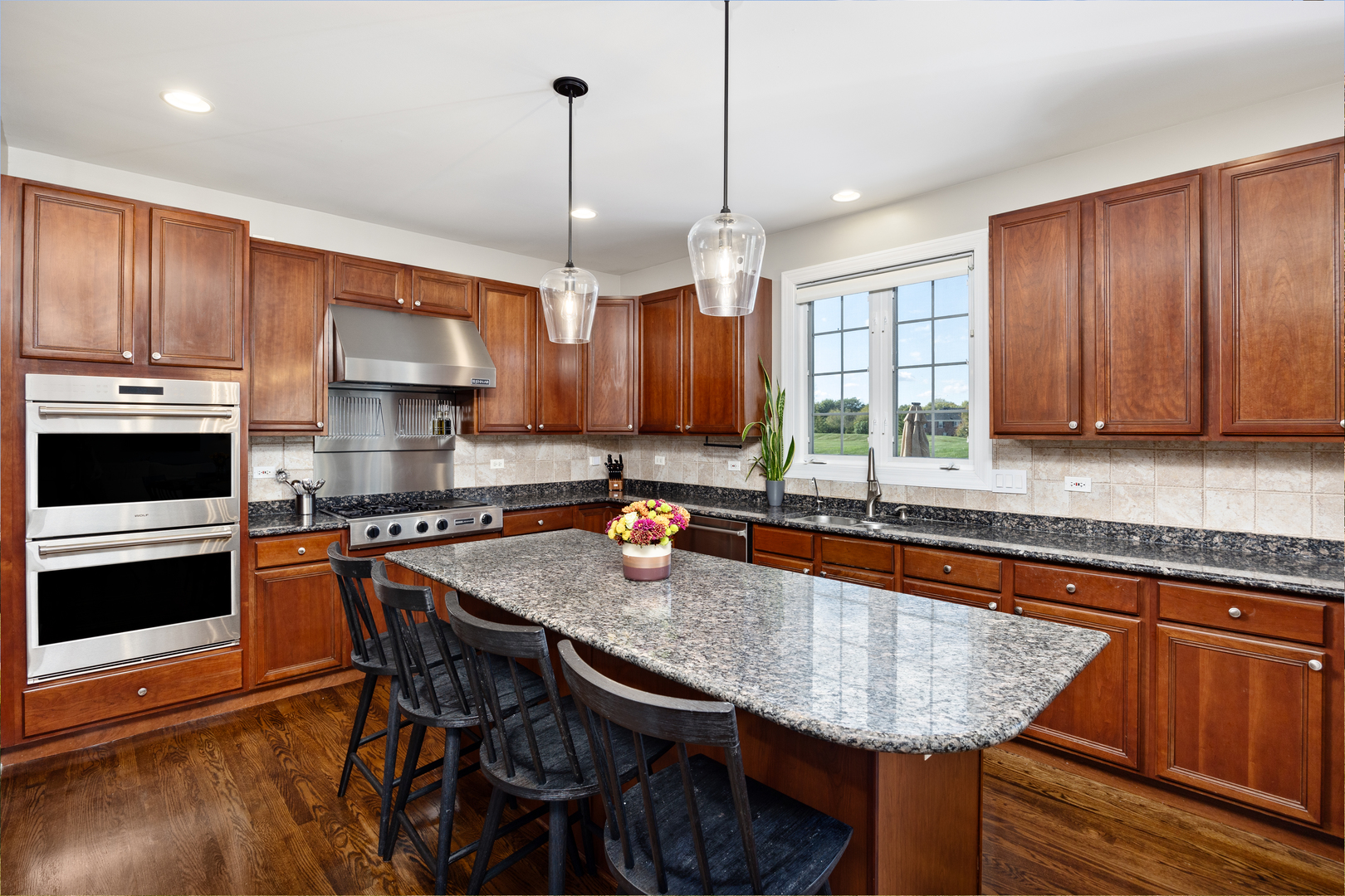 2 Hawthorn Grove Circle
