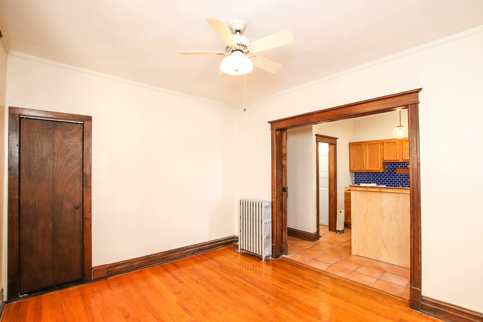 6630 N Newgard Avenue Unit: 3