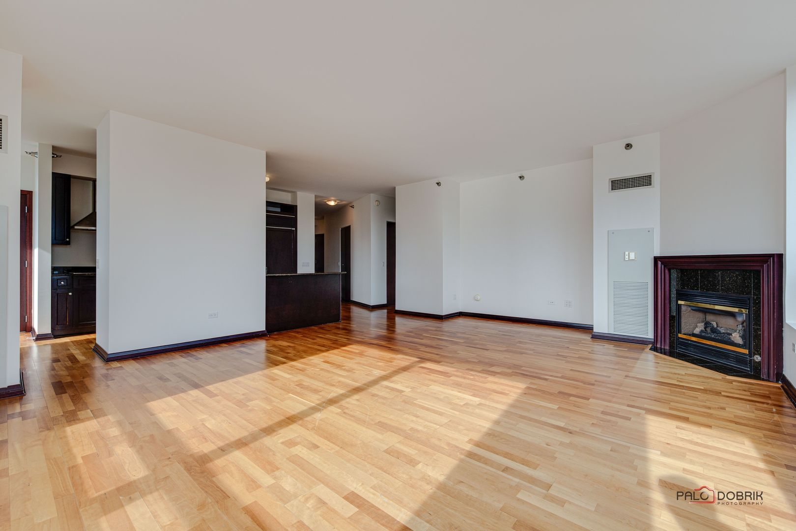 33 W ONTARIO Street Unit: 42B