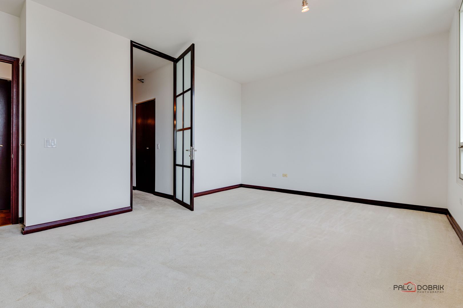 33 W ONTARIO Street Unit: 42B