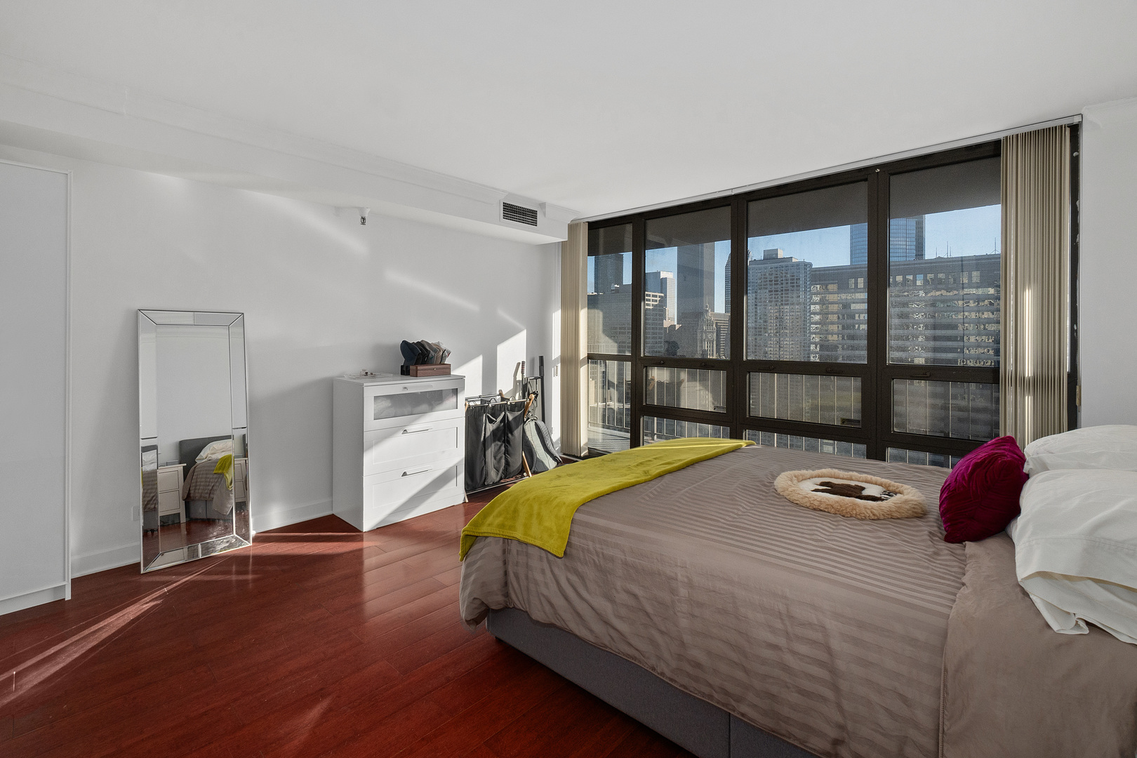 10 E Ontario Street Unit: 3502