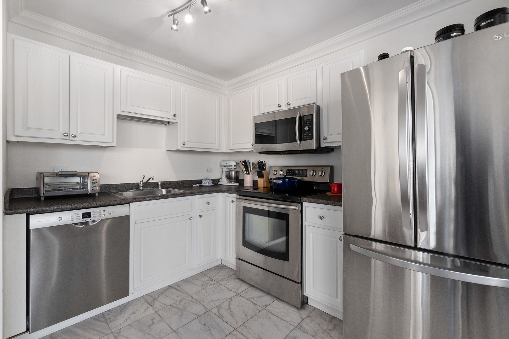10 E Ontario Street Unit: 3502
