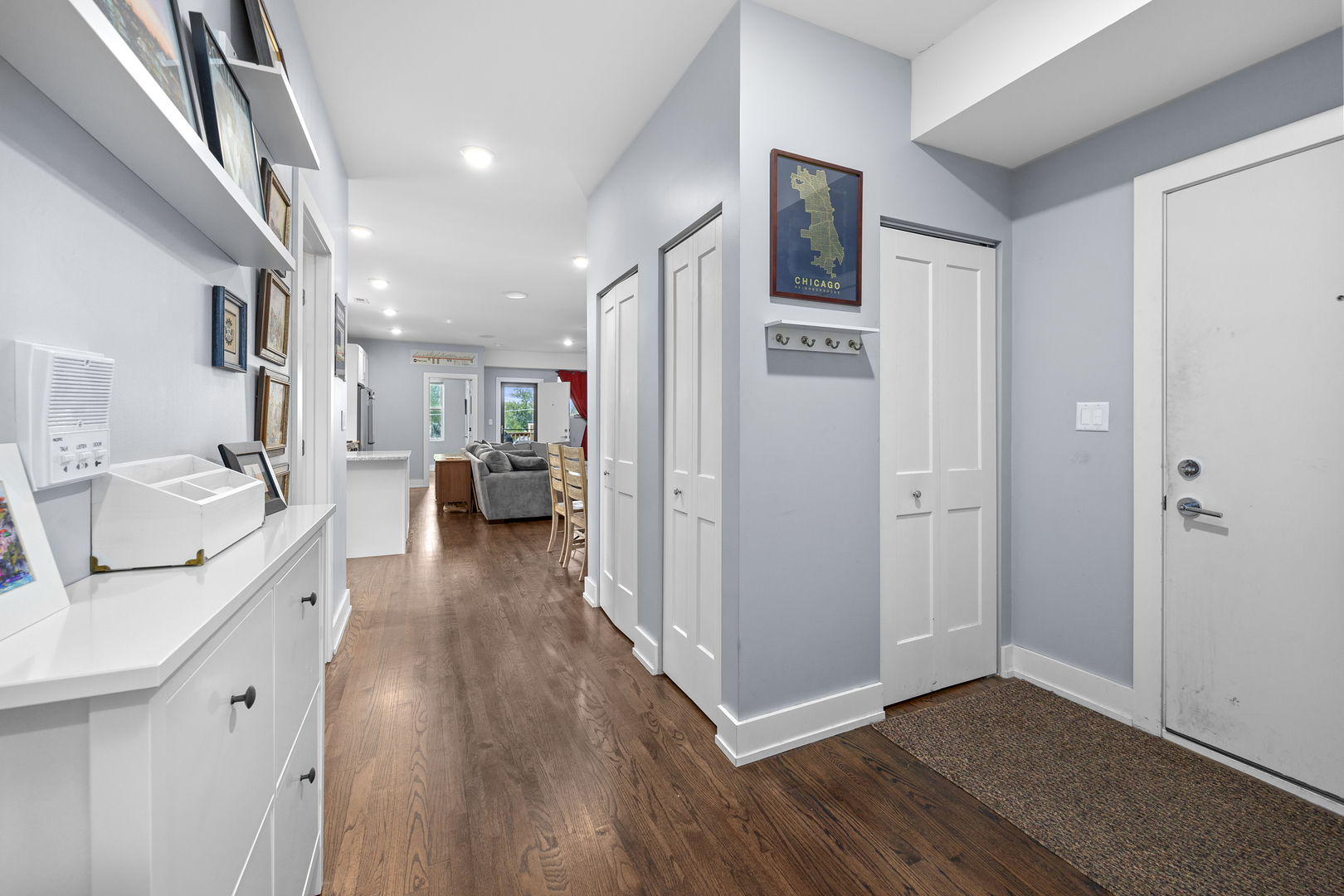 2430 N Washtenaw Avenue Unit: 3S