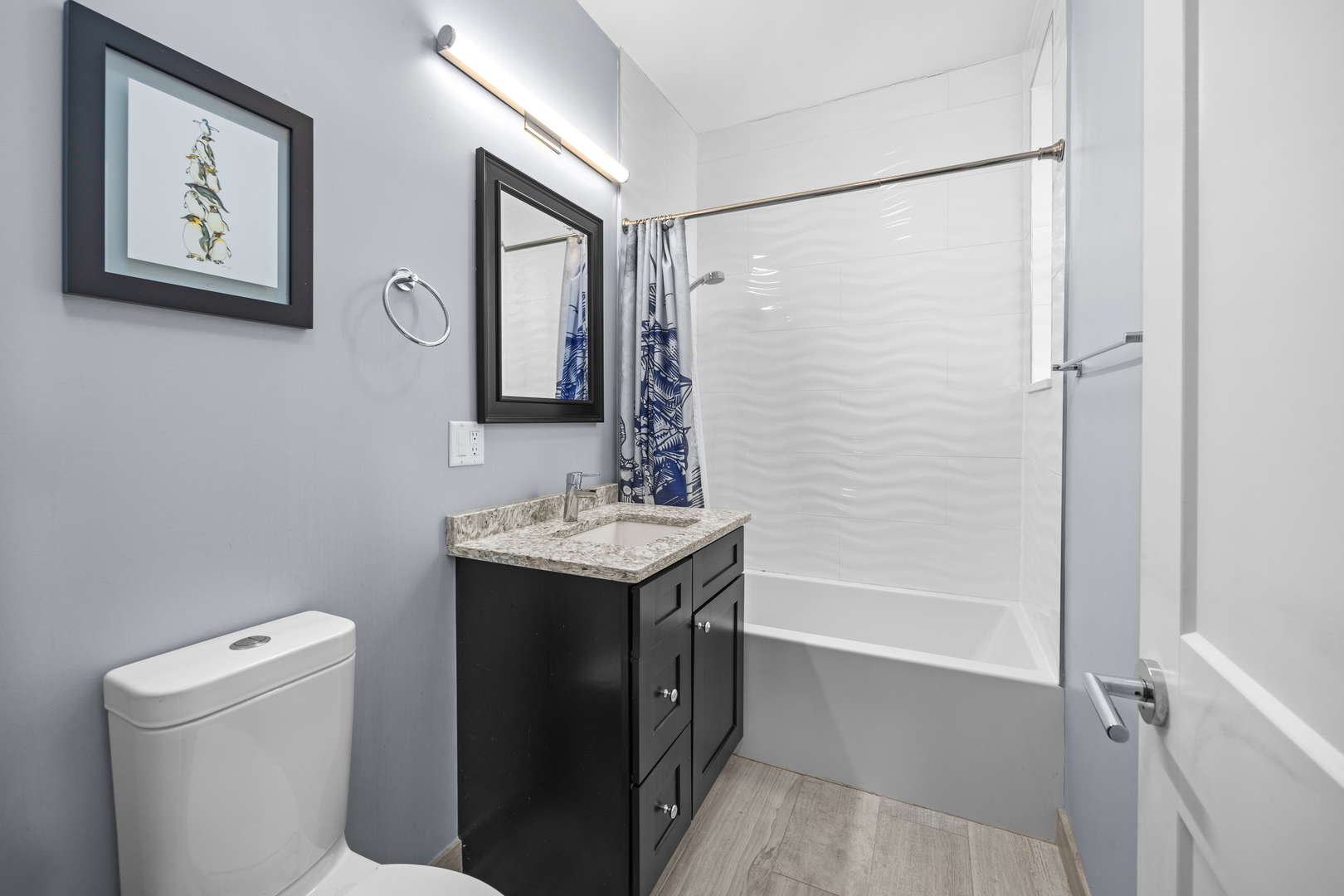 2430 N Washtenaw Avenue Unit: 3S