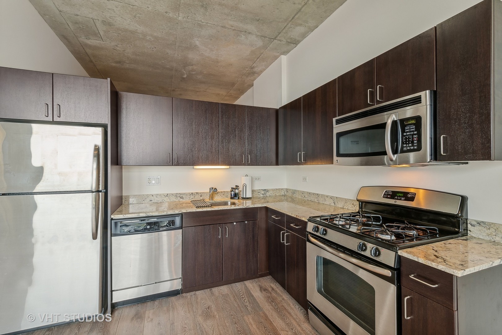 235 W Van Buren Street Unit: 1809