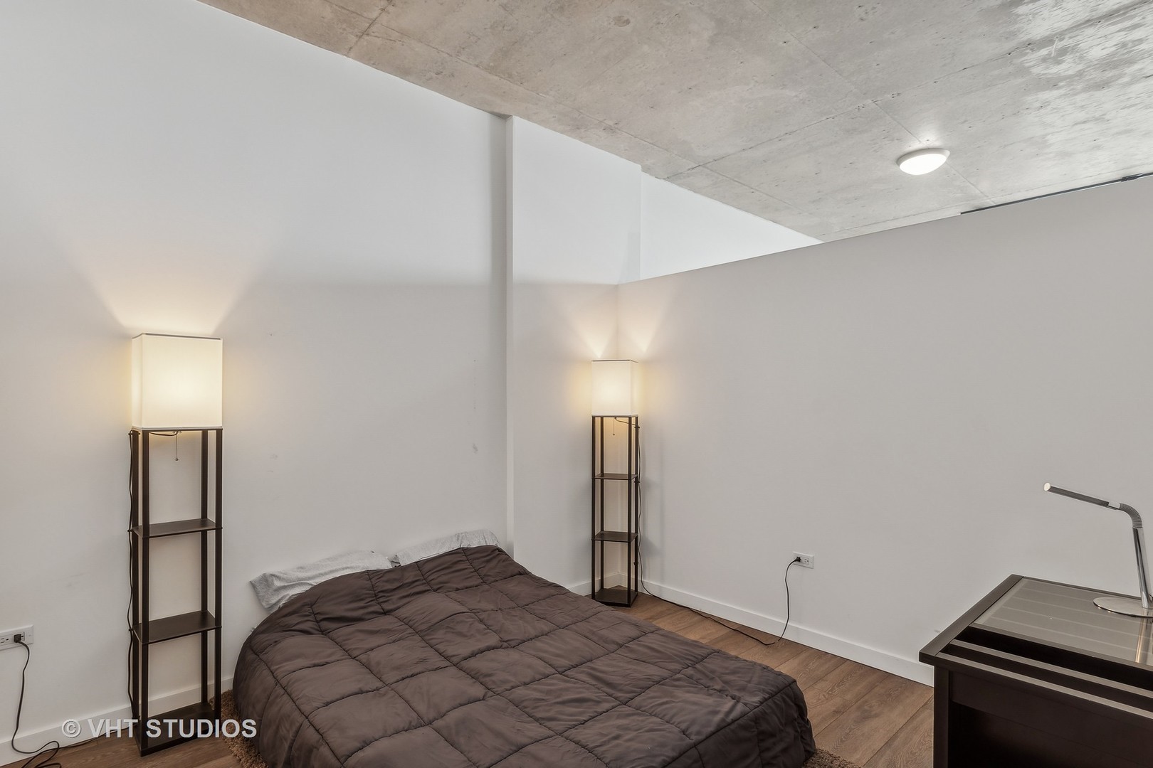 235 W Van Buren Street Unit: 1809