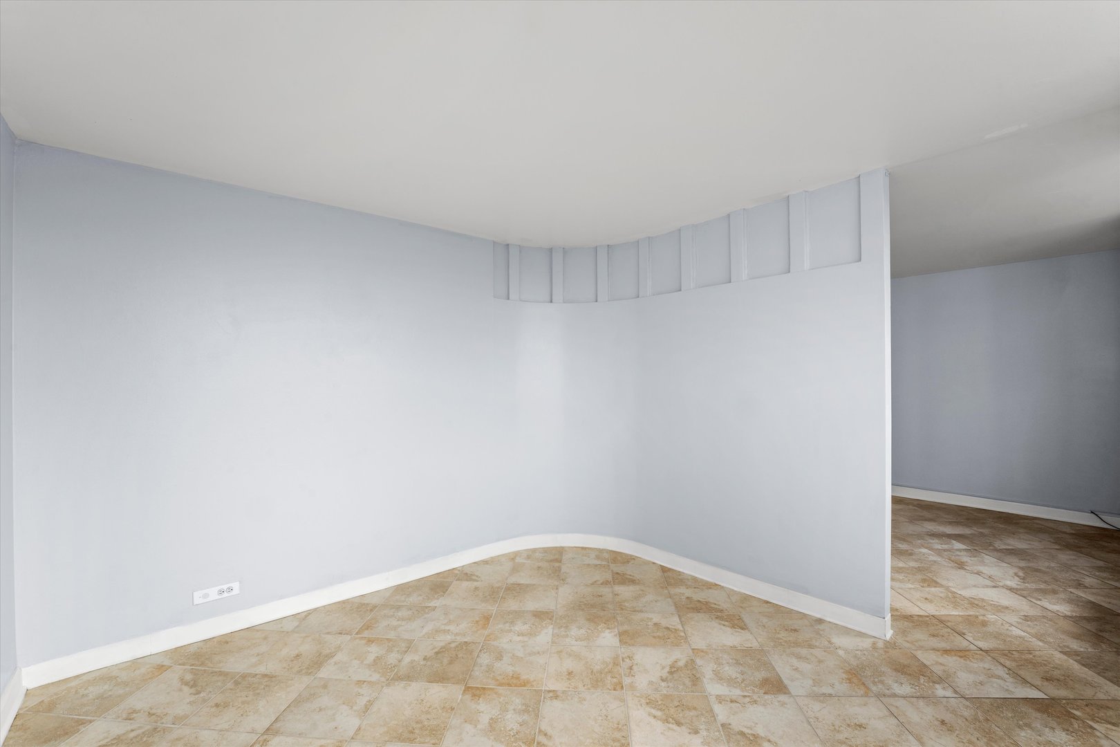 1355 N Sandburg Terrace Unit: 1103D