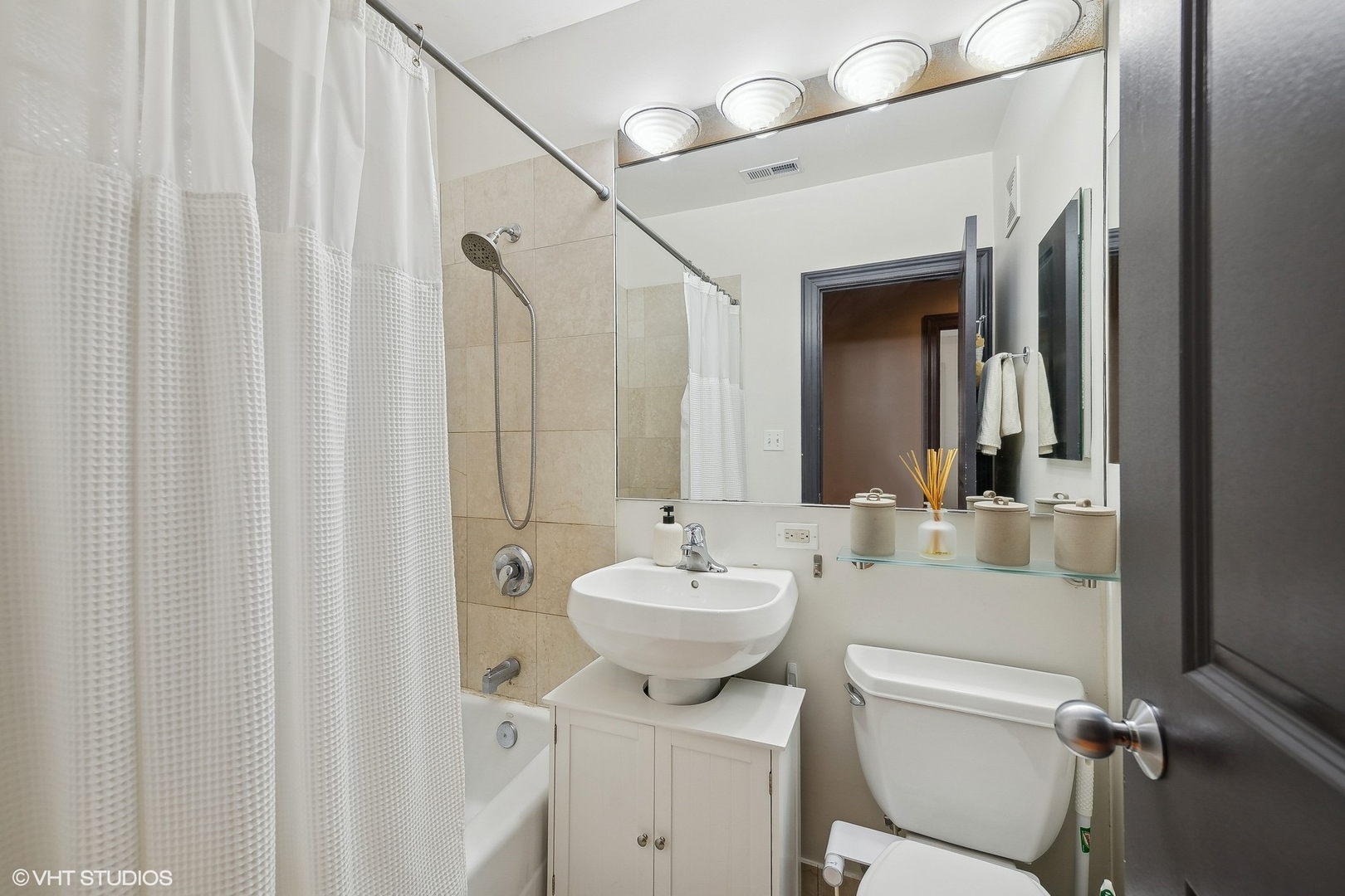 1424 W CULLOM Avenue Unit: 1