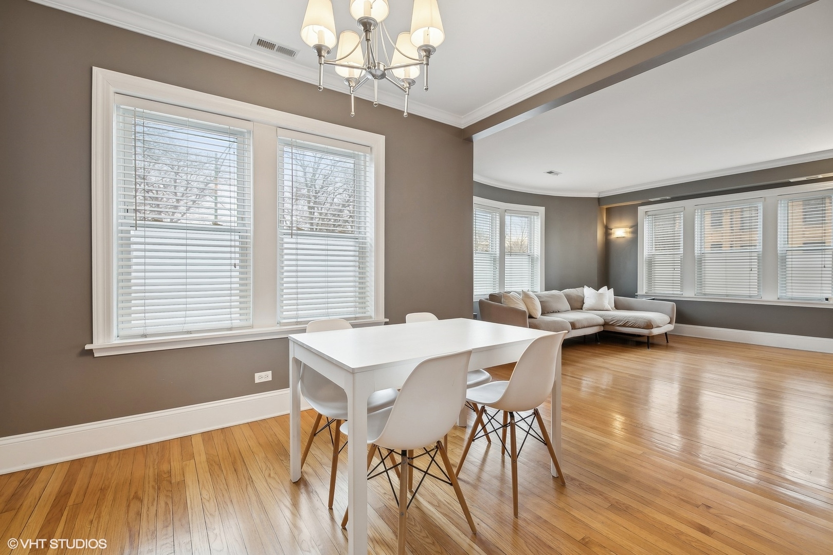 1424 W CULLOM Avenue Unit: 1