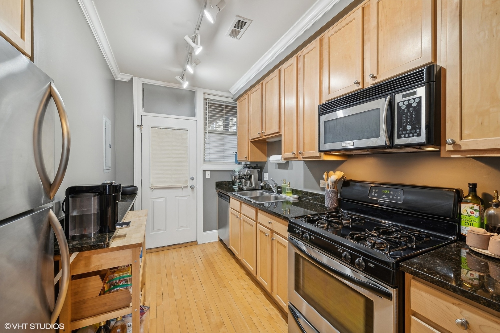 1424 W CULLOM Avenue Unit: 1