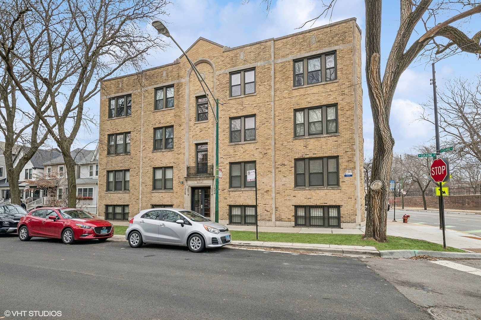 1424 W CULLOM Avenue Unit: 1