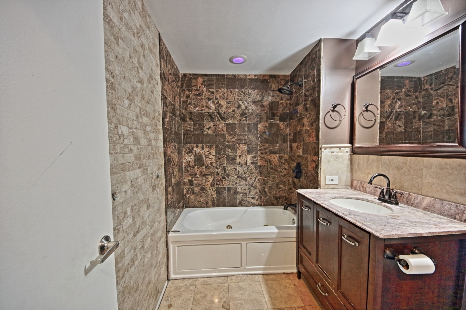 61 W 15th Street Unit: 212