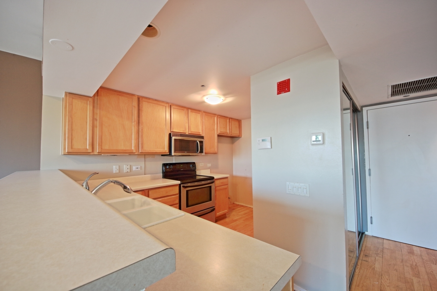 61 W 15th Street Unit: 212