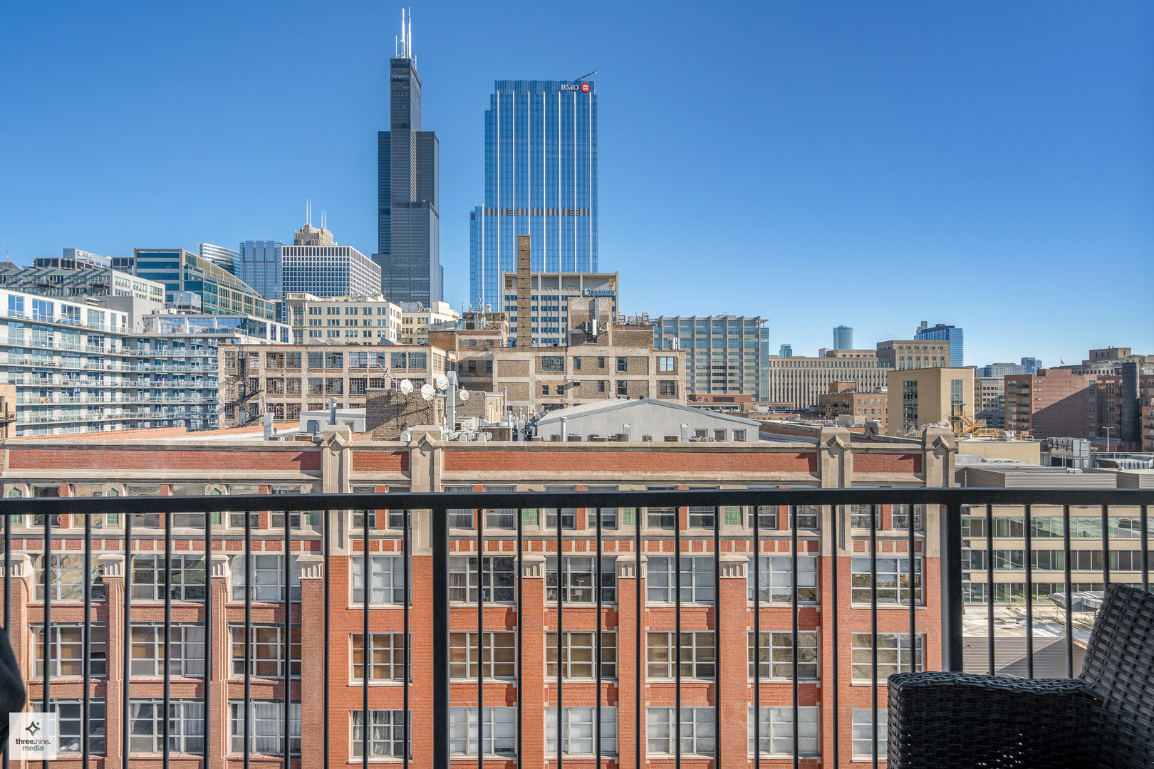 700 W Van Buren Street Unit: 1102