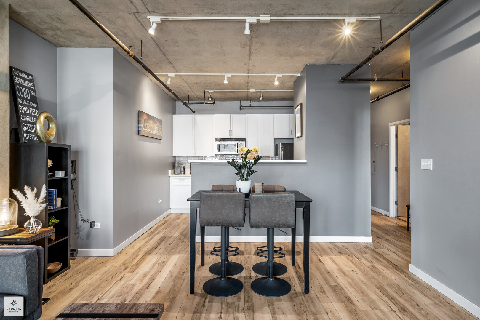 700 W Van Buren Street Unit: 1102