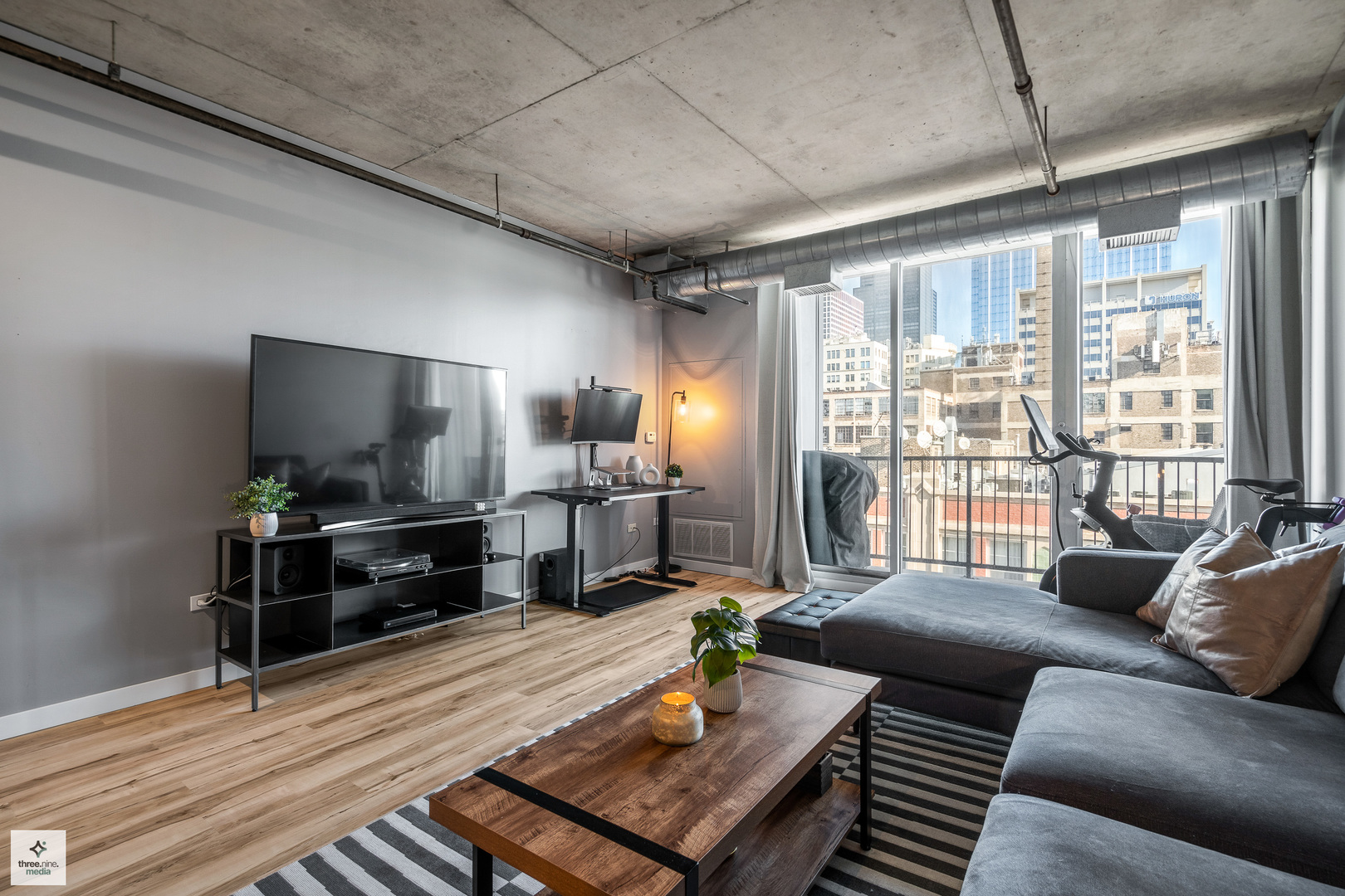 700 W Van Buren Street Unit: 1102