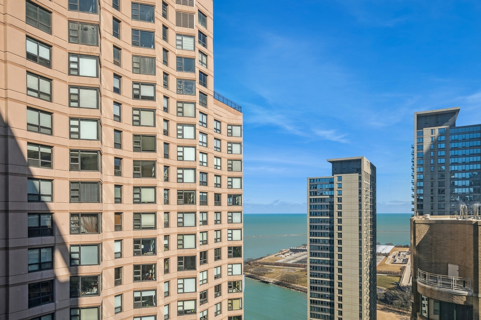 400 E OHIO Street Unit: 4003