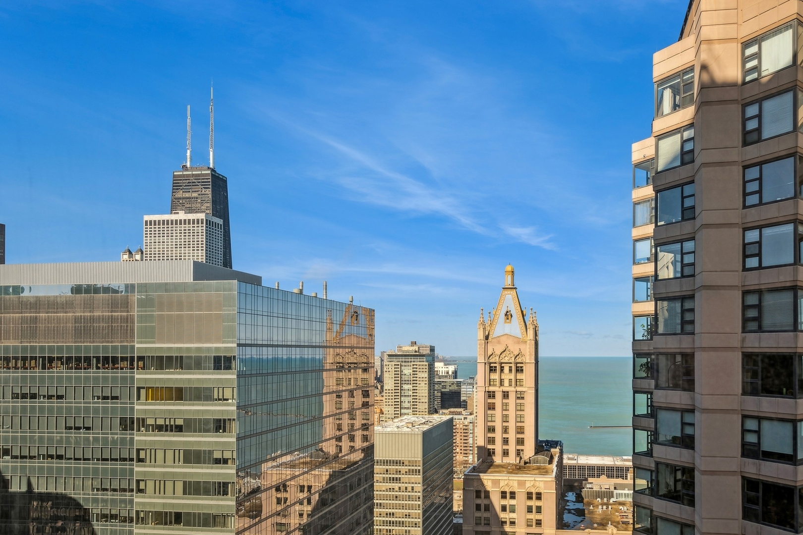 400 E OHIO Street Unit: 4003