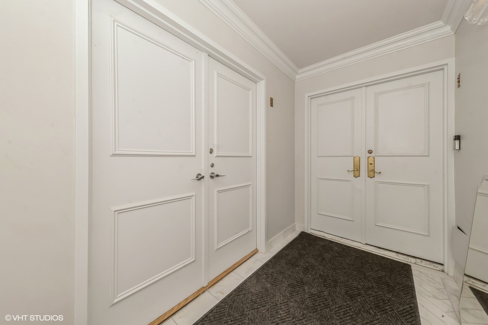 1 E Schiller Street Unit: 16B