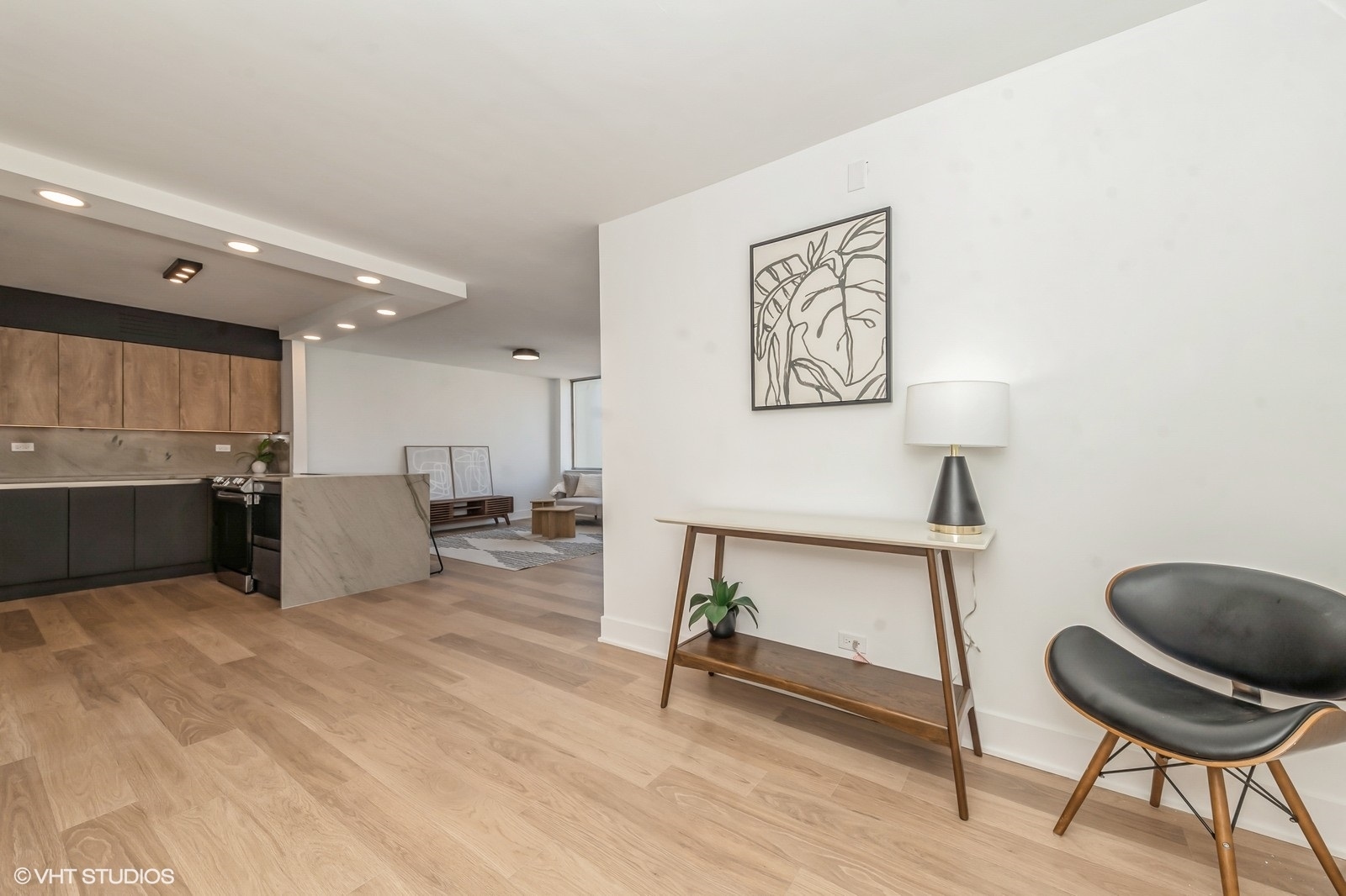 1 E Schiller Street Unit: 16B