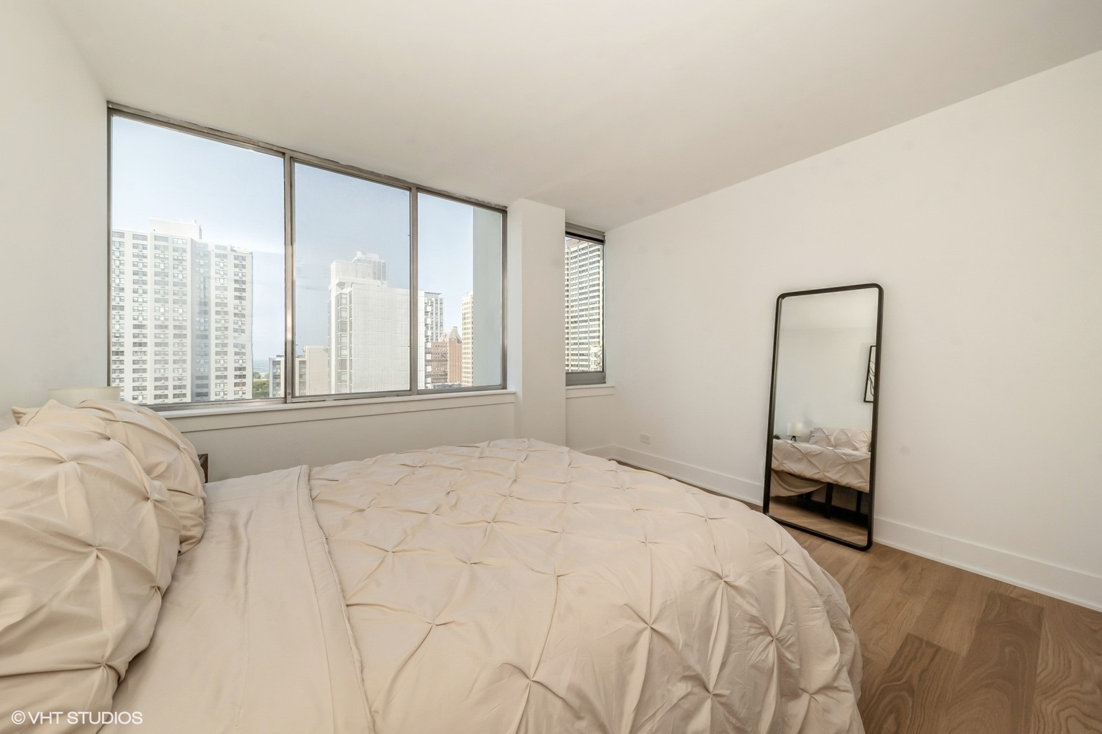 1 E Schiller Street Unit: 16B