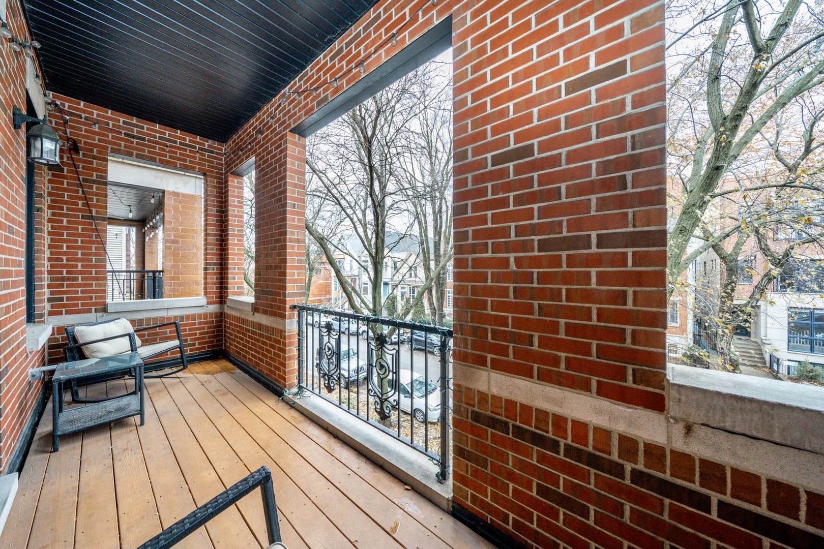 1031 W Newport Avenue Unit: 2