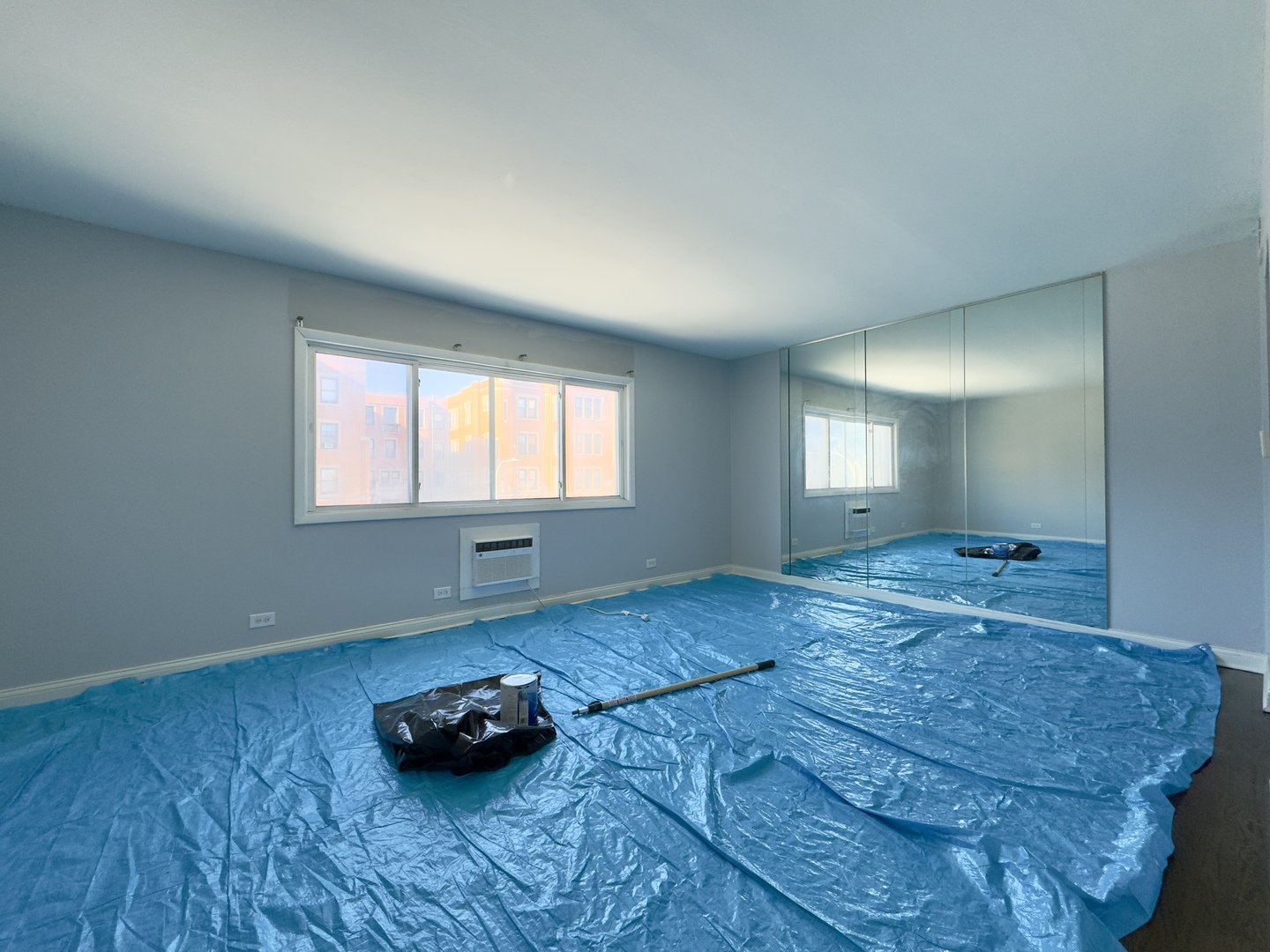 6947 S Jeffery Boulevard Unit: 2H