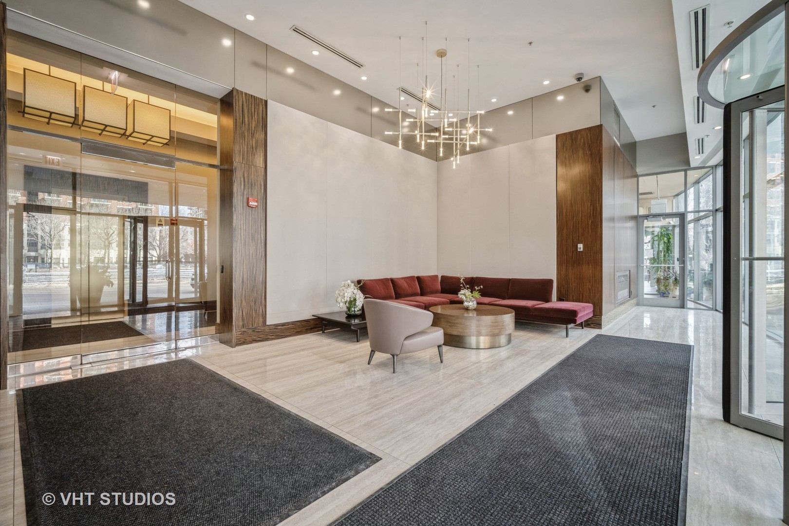 1235 S Prairie Avenue Unit: 3307