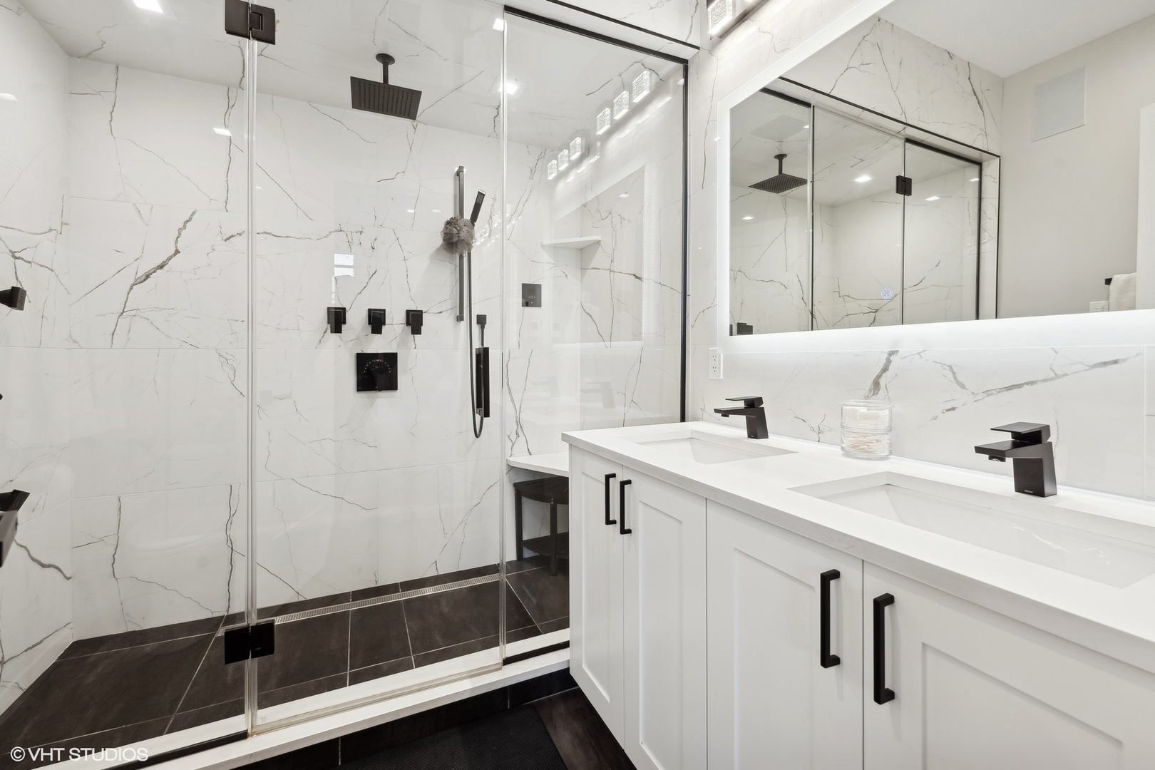 456 N May Street Unit: 2