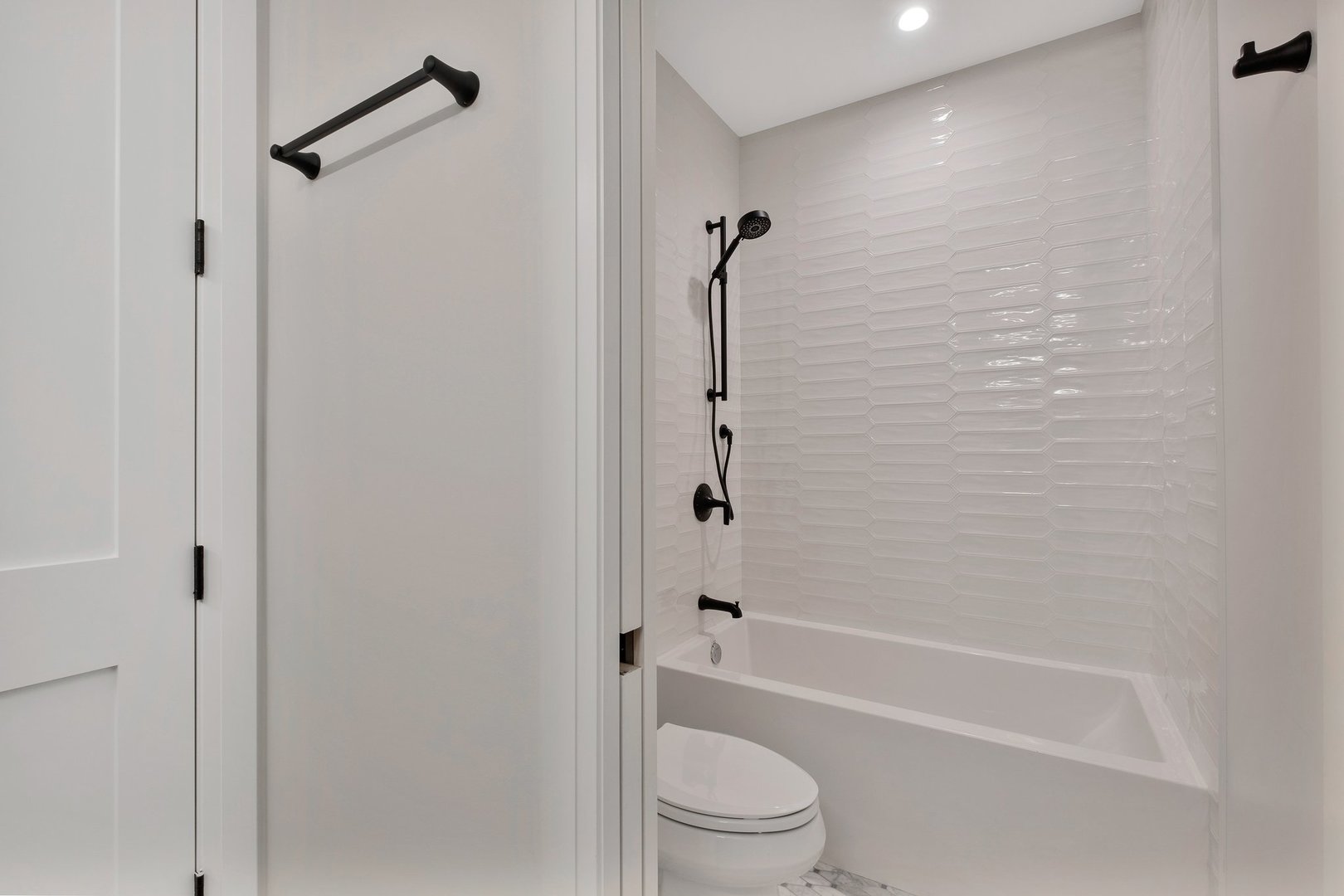 840 W Lill Avenue Unit: 1