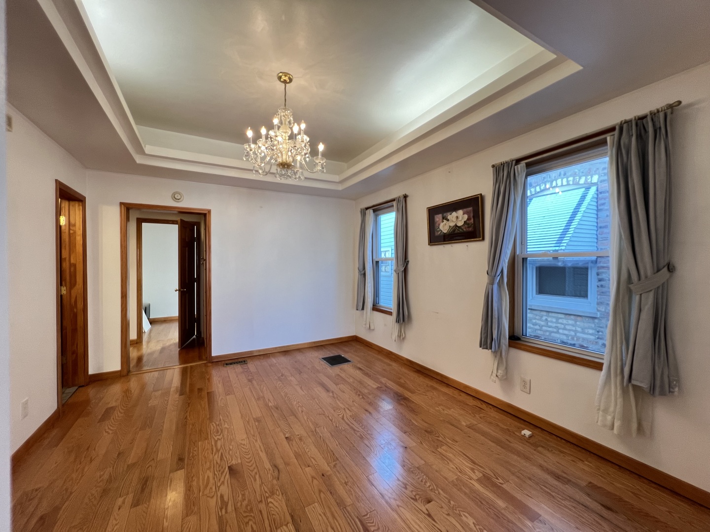 1829 W 34th Place