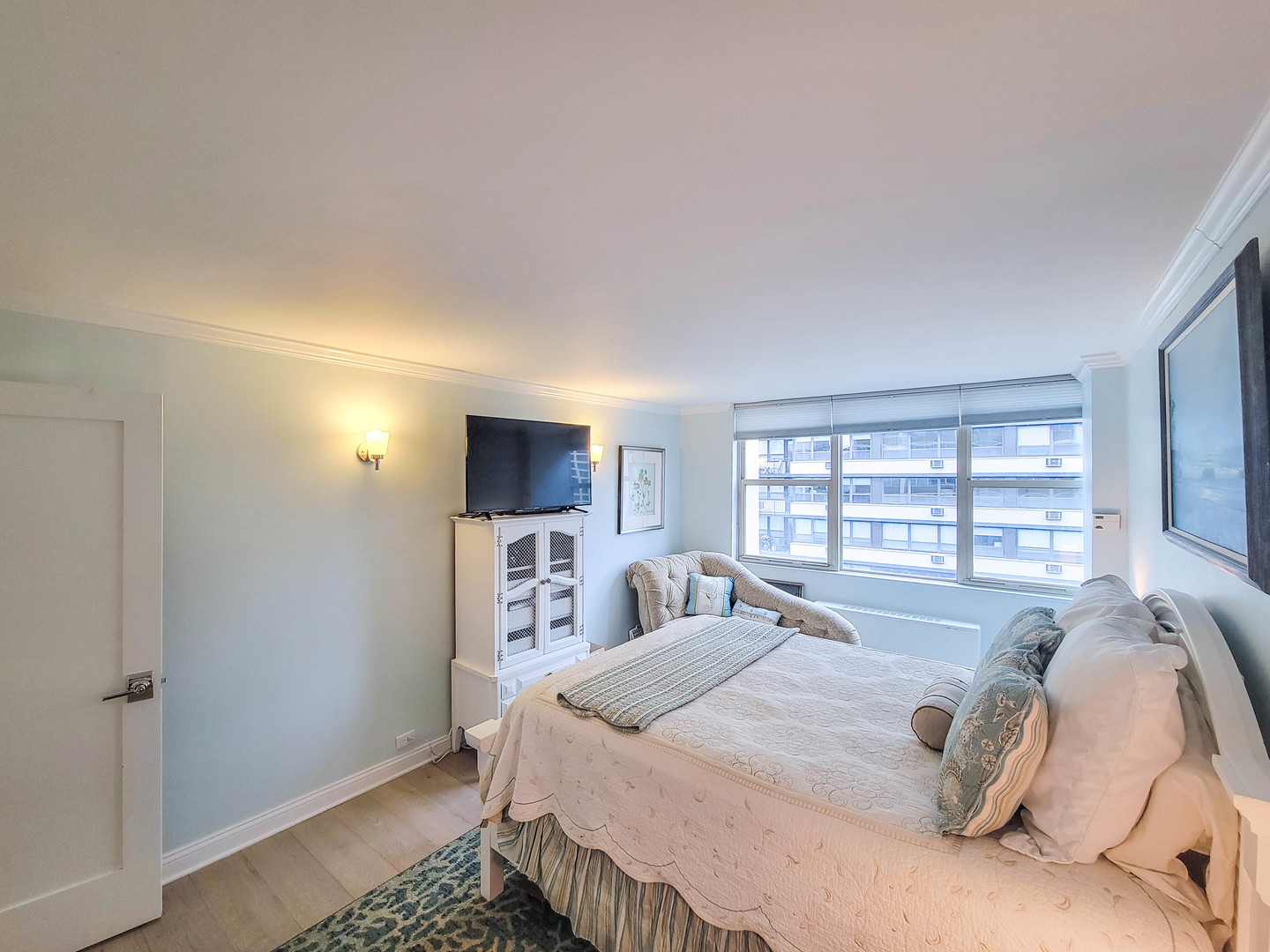 40 E Cedar Street Unit: 18B