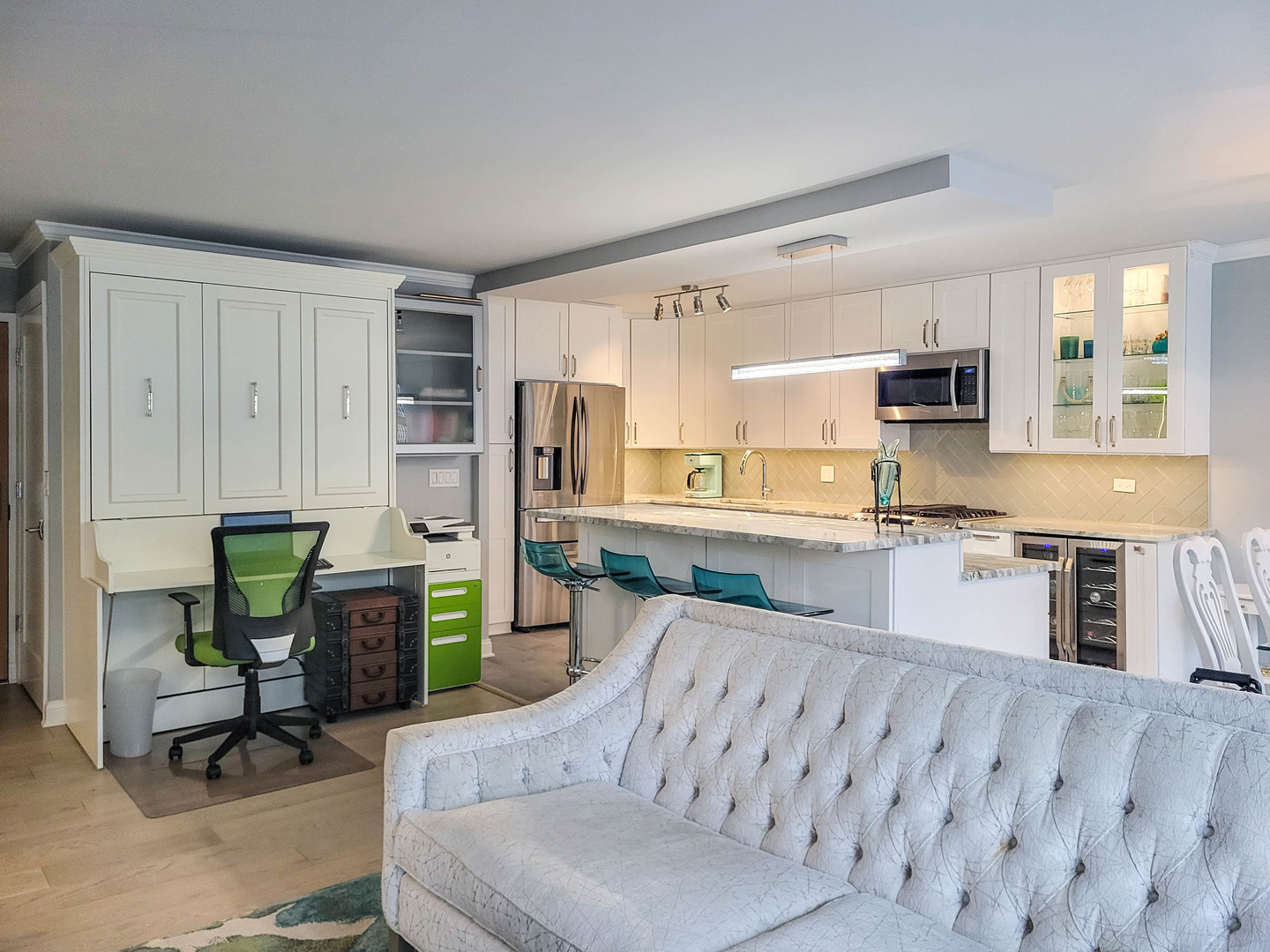 40 E Cedar Street Unit: 18B