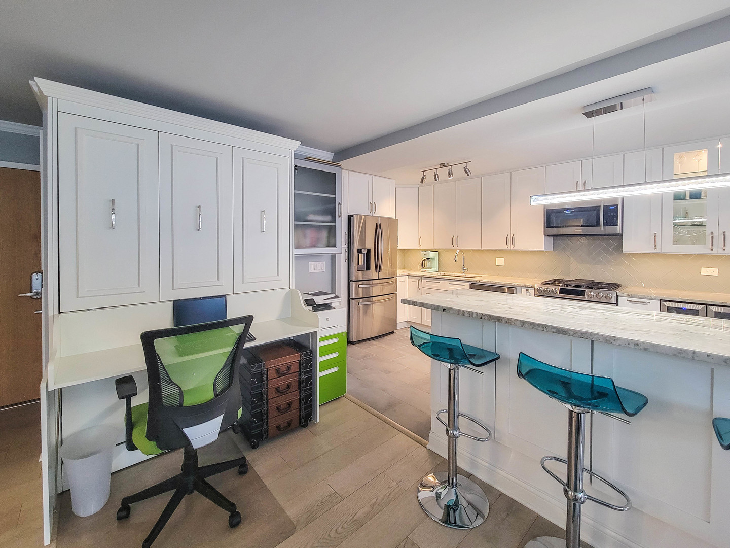 40 E Cedar Street Unit: 18B