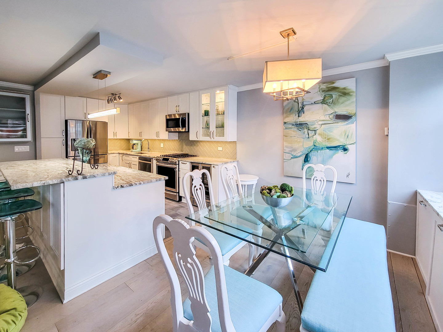 40 E Cedar Street Unit: 18B