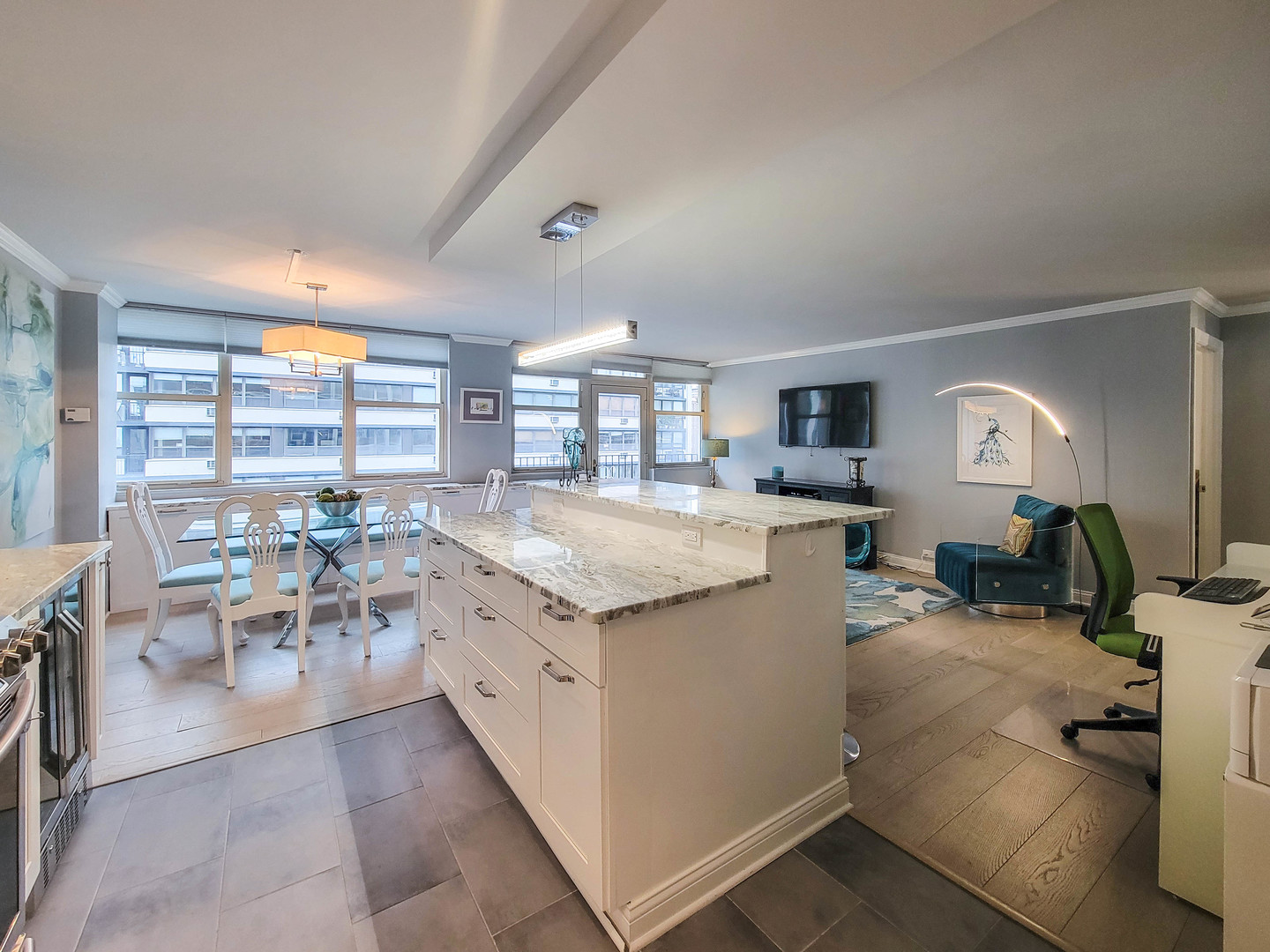 40 E Cedar Street Unit: 18B