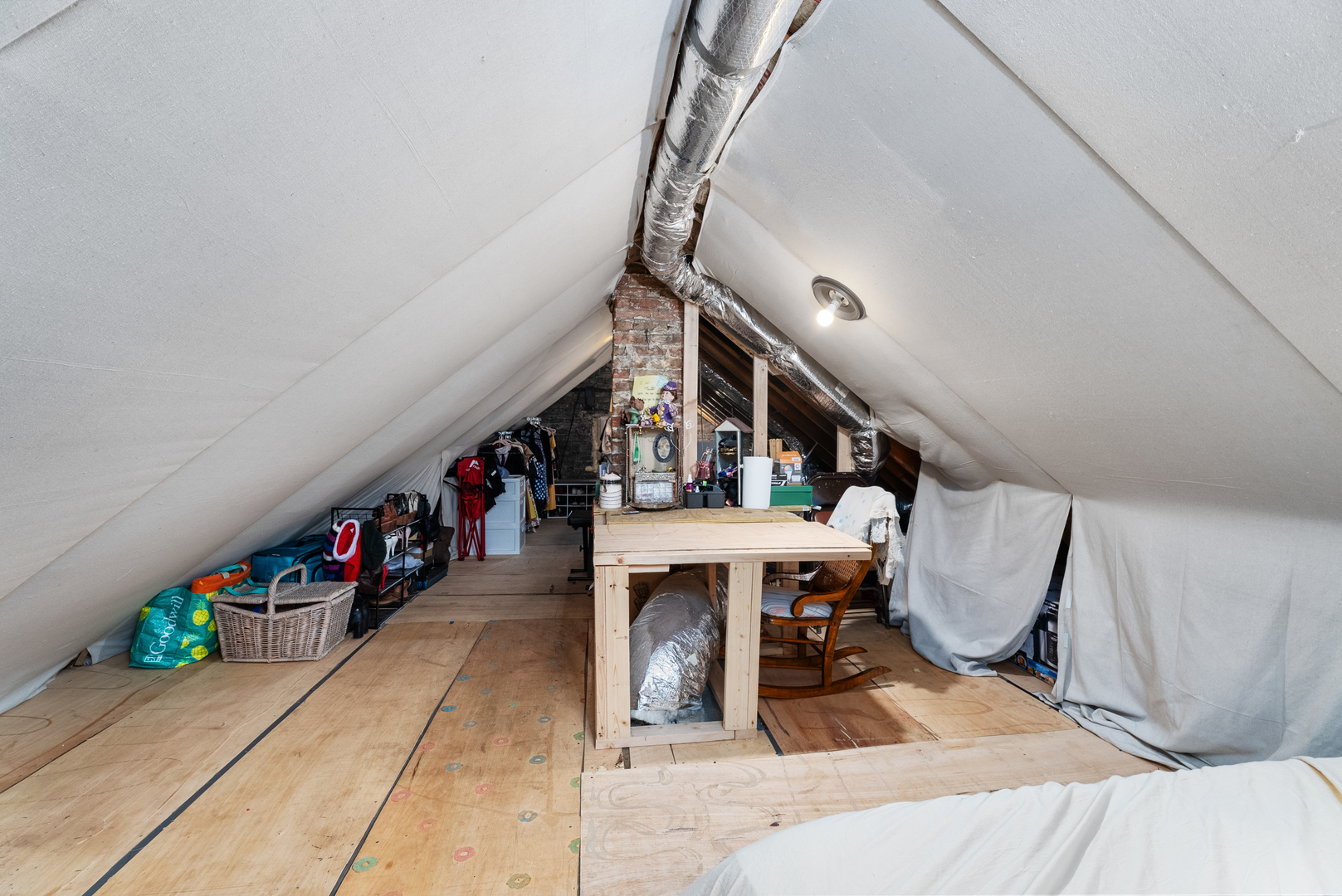 940 N Springfield Avenue