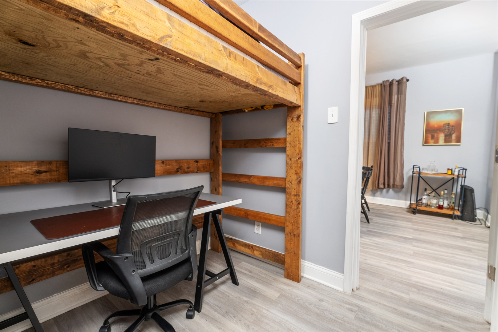 940 N Springfield Avenue