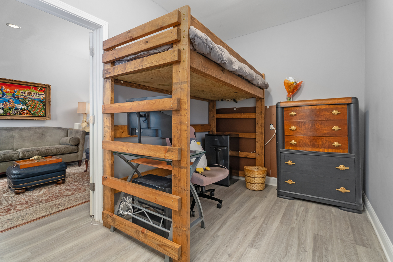 940 N Springfield Avenue