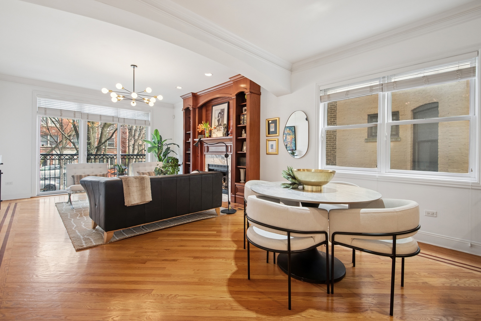 4728 N Malden Avenue Unit: 1S