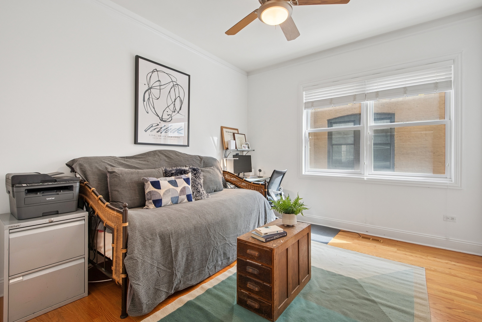 4728 N Malden Avenue Unit: 1S