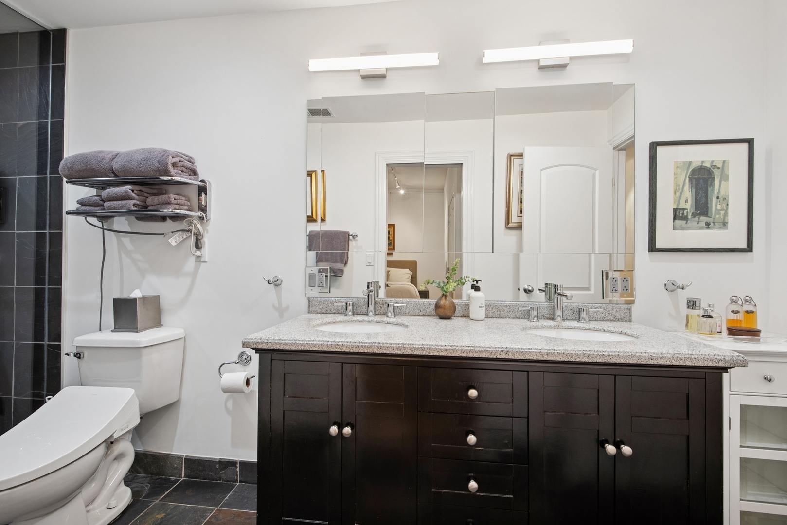 4728 N Malden Avenue Unit: 1S