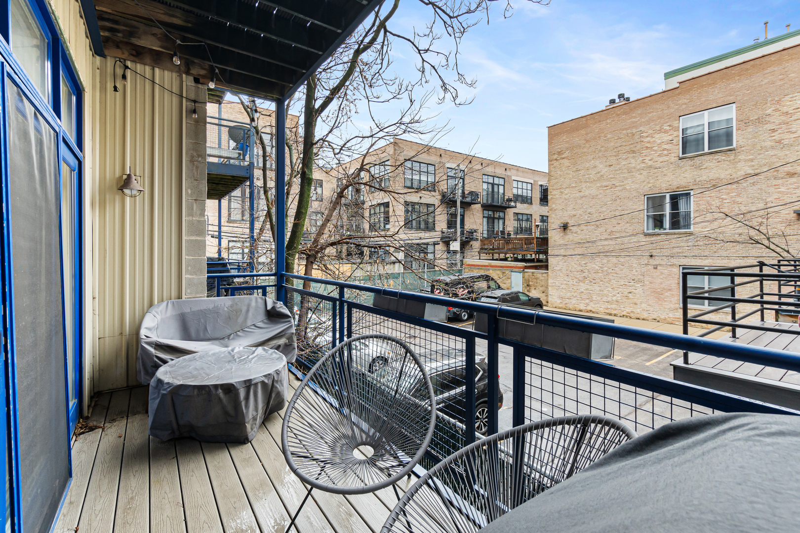 2251 W Saint Paul Avenue Unit: 2B