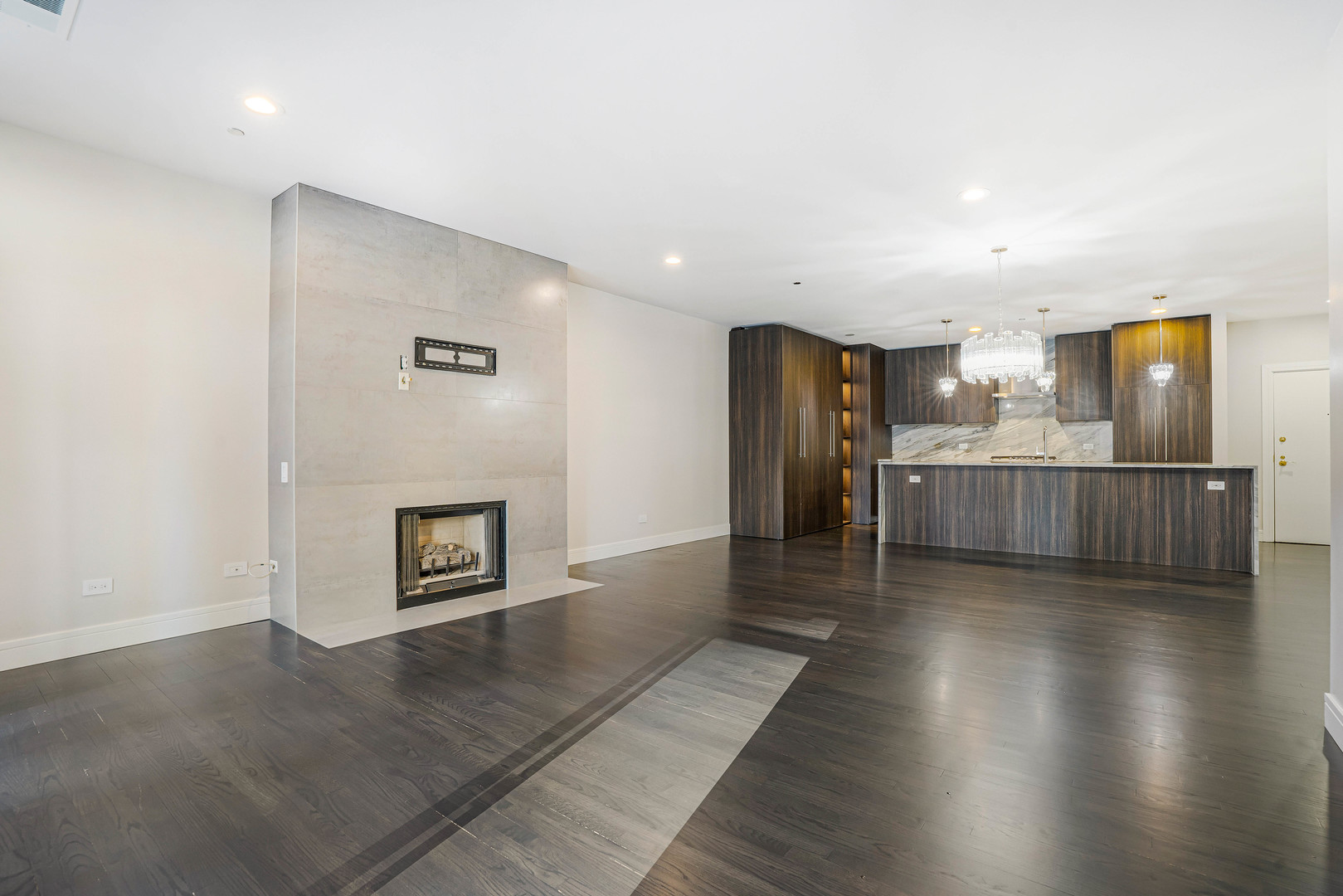 33 W Huron Street Unit: 511